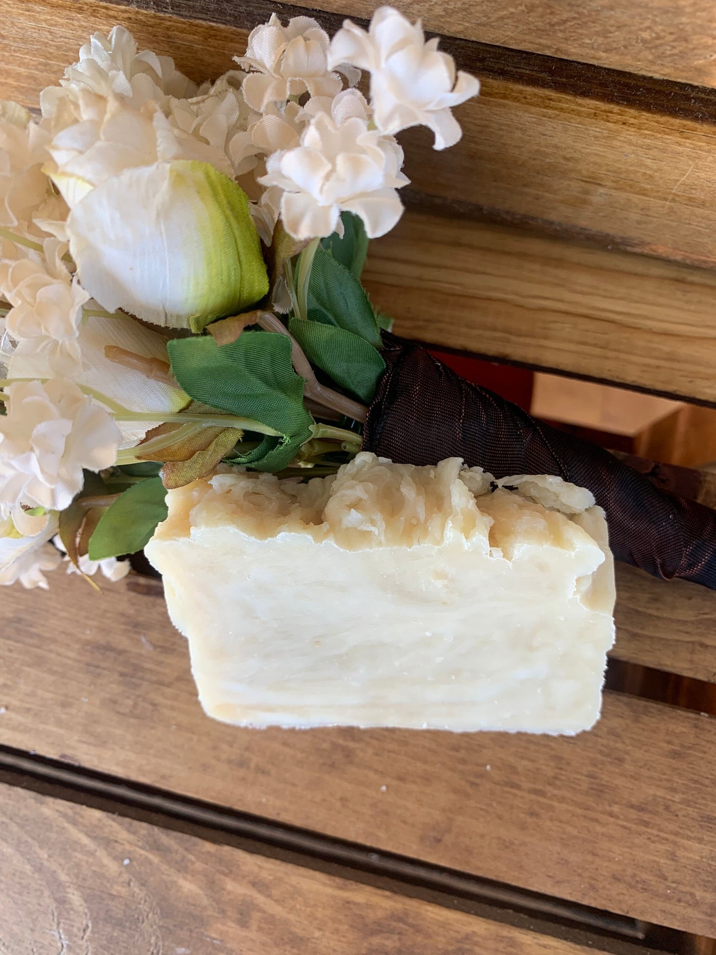 White Gardenia Bar Soap- made with beeswax and honey - Palm Free Soap