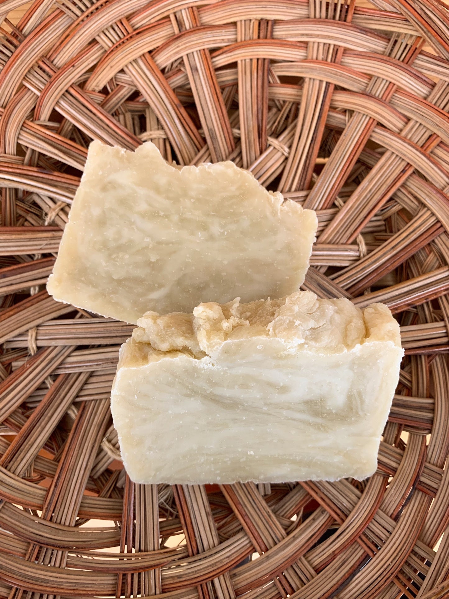 Brown Barrel Bourbon Bar Soap | Made with beeswax and honey - Palm Free Soap