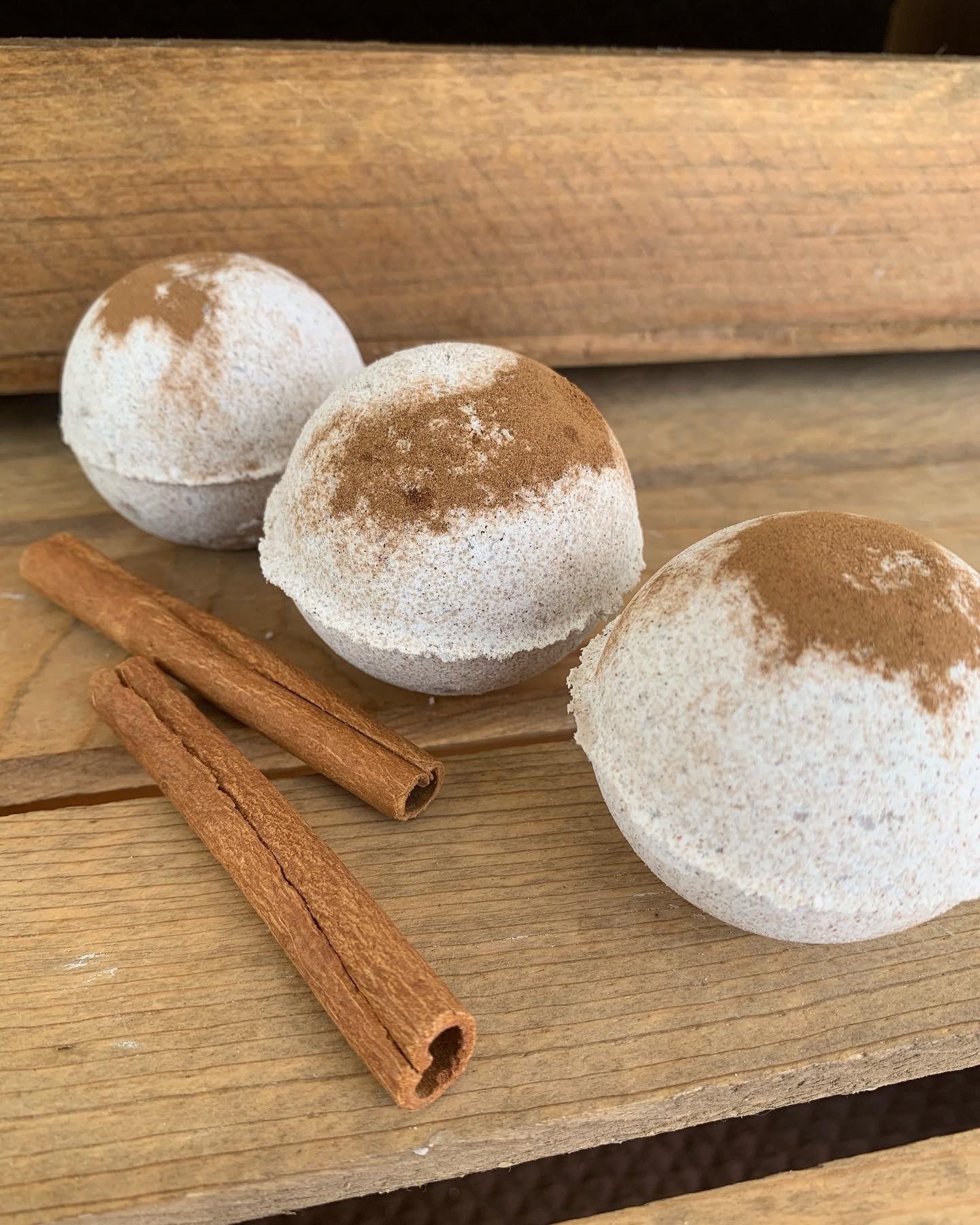 Cinnamon Bath Bomb- Natural Bath Bomb