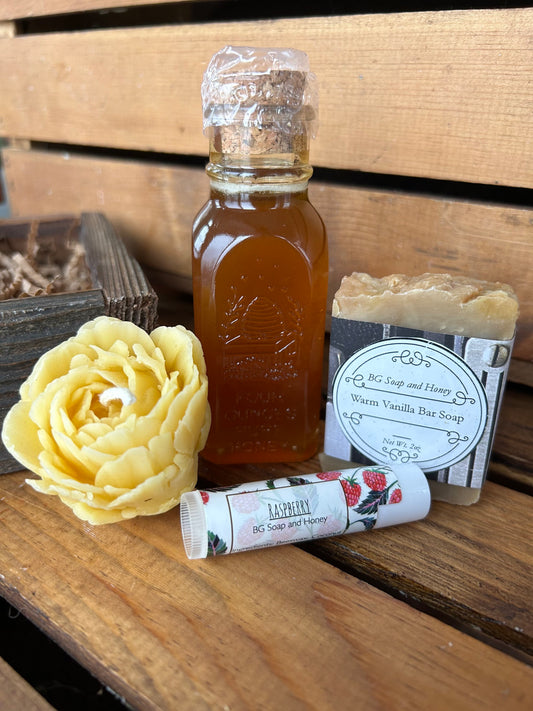 Gift Box Set | 4oz Raw Wildflower Honey Muth | 1.7oz Peony Beeswax Candle | Warm Vanilla Mini Soap | Beeswax Lip Balm
