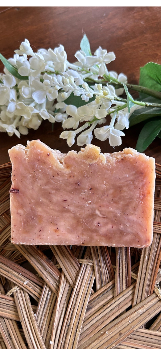 Lilac Bar Soap- 4 oz Bar Soap- Beeswax and Honey Soap- Natural Handmade Soap - Palm Free Soap