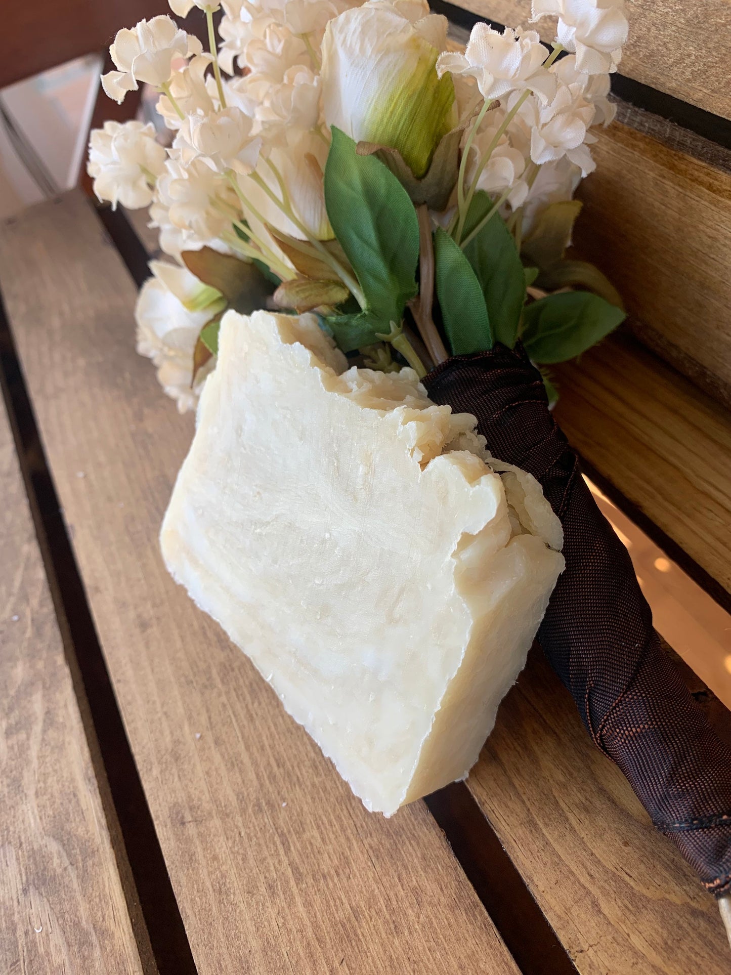 White Gardenia Bar Soap- made with beeswax and honey - Palm Free Soap