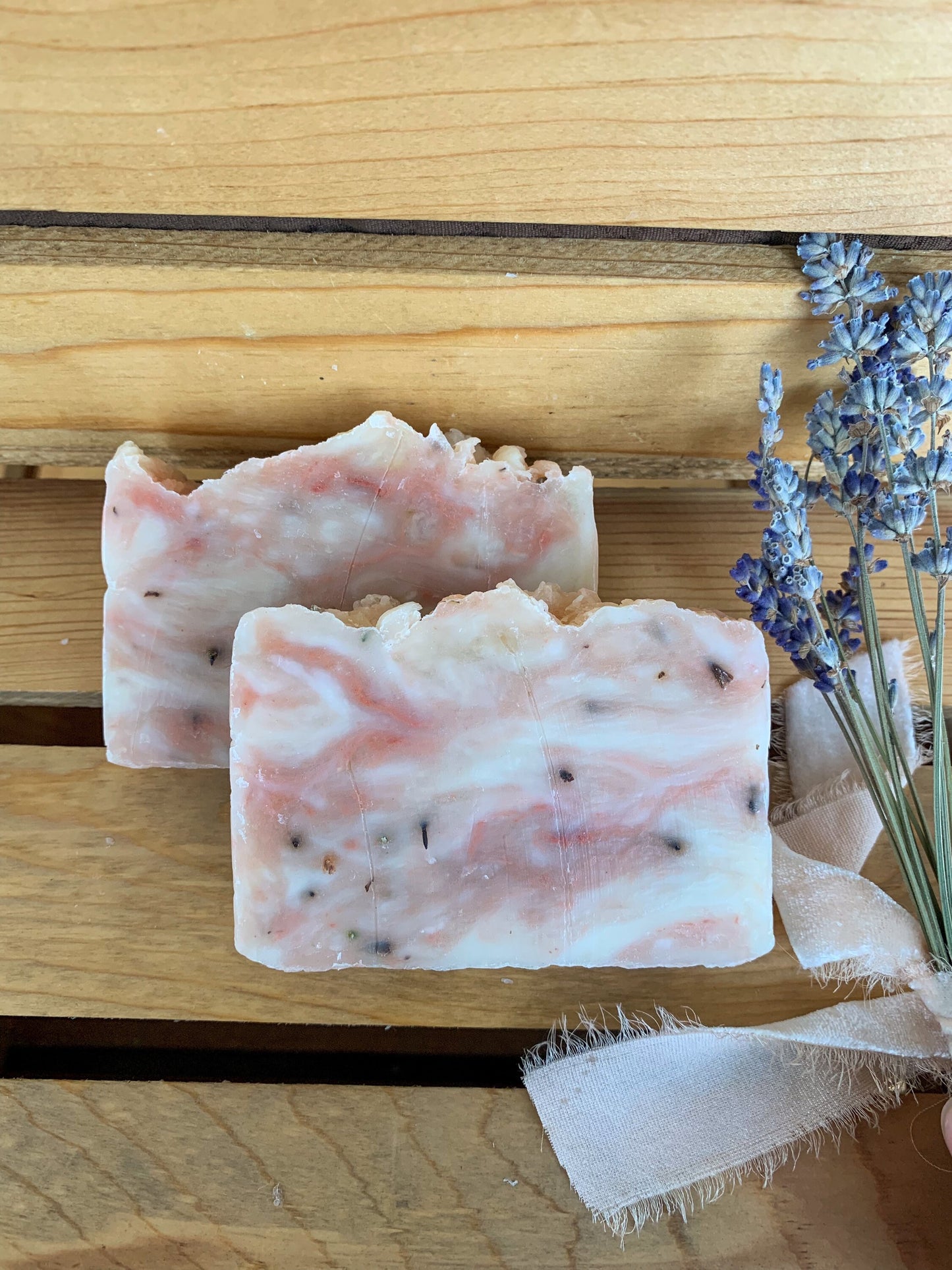 Lavender Bar Soap- Moisturizing Soap- Beeswax and Honey Soap - Palm Free Soap